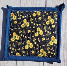Load image into Gallery viewer, Pot Holders - Bees and Sunflowers