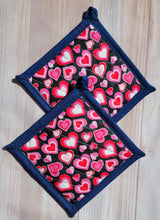 Load image into Gallery viewer, Pot Holders - Pink Hearts