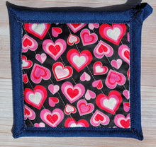 Load image into Gallery viewer, Pot Holders - Pink Hearts