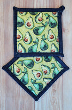 Load image into Gallery viewer, Pot Holders - Avocados