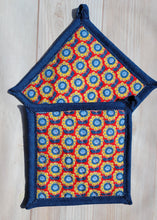 Load image into Gallery viewer, Pot Holders - Vintage Blue and Yellow Flowers