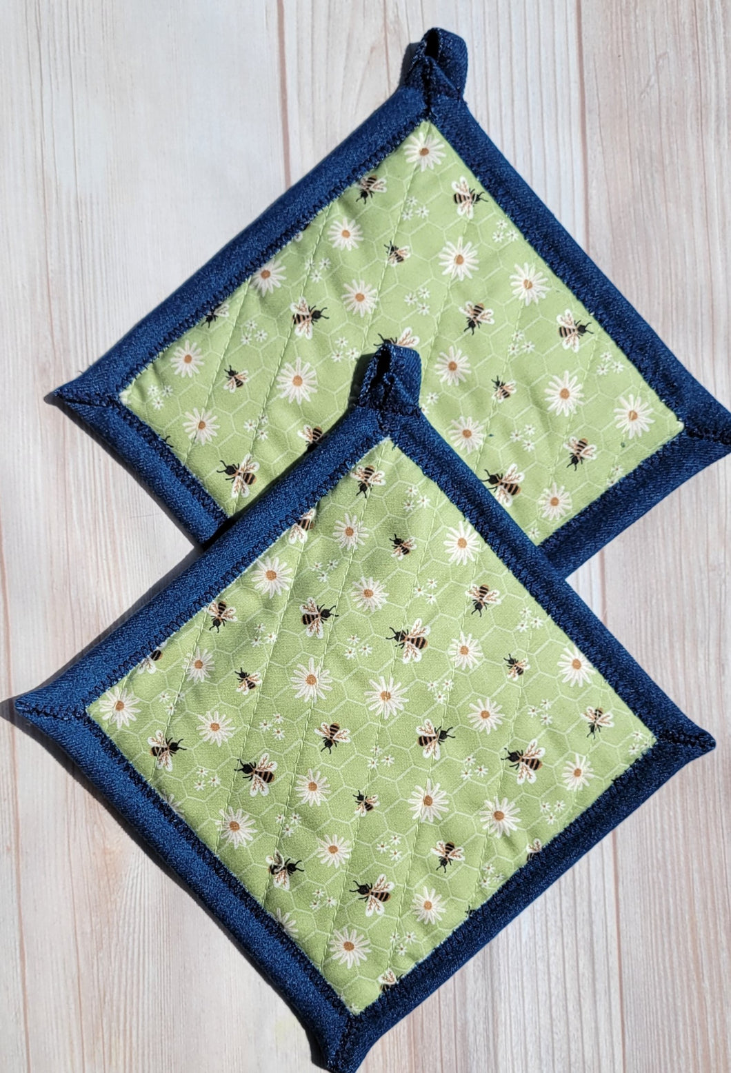 Pot Holders - Green Bees