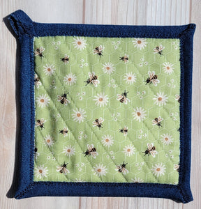Pot Holders - Green Bees