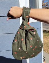 Load image into Gallery viewer, Large Knot Tote - Grey Wildlife
