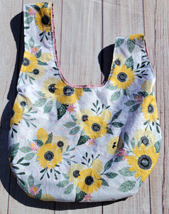 Large Knot Tote - Pastel Bees