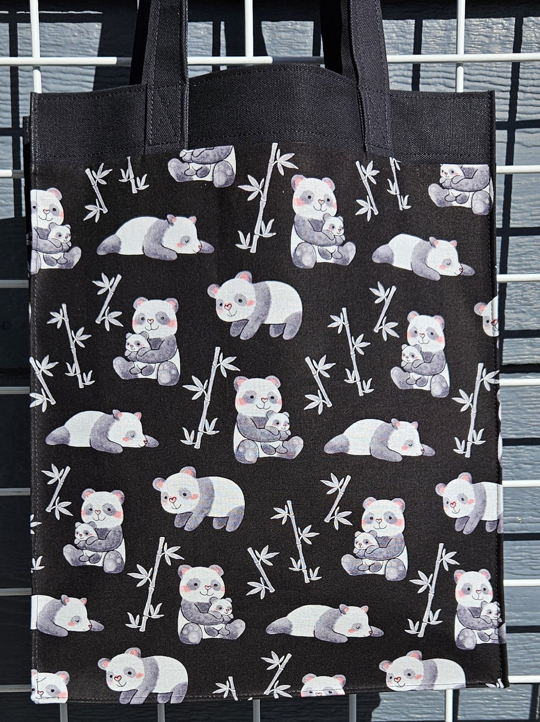 Large Market Tote with Pocket - Pandas