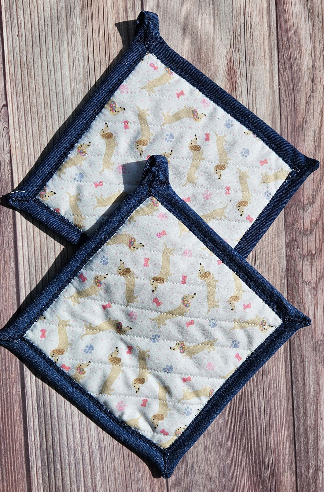 Pot Holders - Doxies with Pink Bones