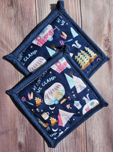 Load image into Gallery viewer, Pot Holders - Glampers