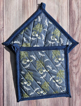 Load image into Gallery viewer, Pot Holders - Silver Dragonflies