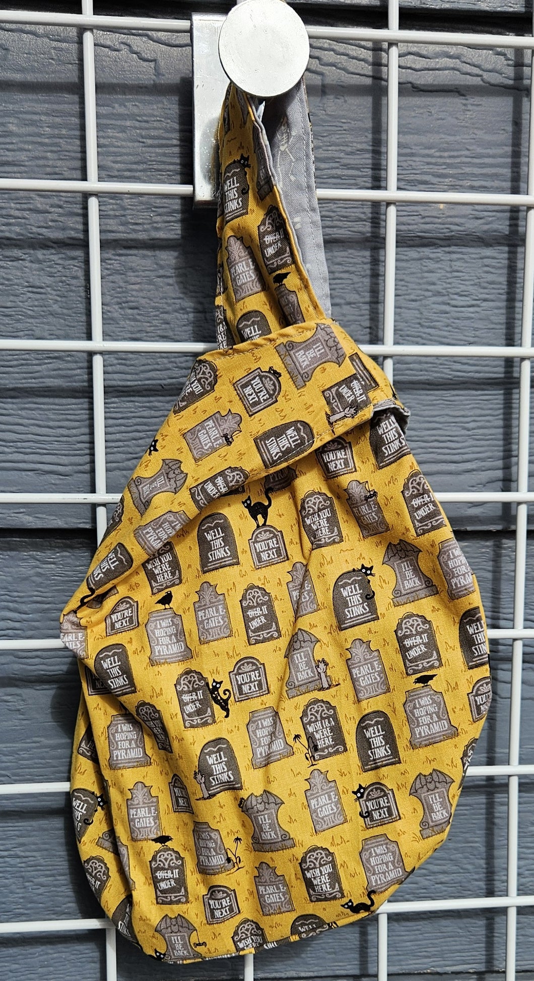 Large Knot Tote - Gravestones