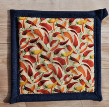 Load image into Gallery viewer, Pot Holders - Hot Peppers