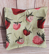 Load image into Gallery viewer, Bowl Cozies - Vintage Strawberries