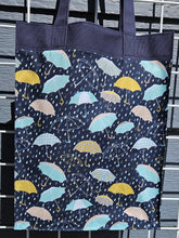 Load image into Gallery viewer, Large Market Tote with Pocket - Umbrellas