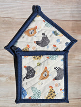 Load image into Gallery viewer, Pot Holders - Calico Chickens