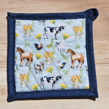 Load image into Gallery viewer, Pot Holders - Farm Animals