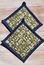 Load image into Gallery viewer, Pot Holders - Campers on Green