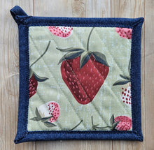 Load image into Gallery viewer, Pot Holders - Vintage Strawberries