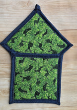 Load image into Gallery viewer, Pot Holders - Green Elk