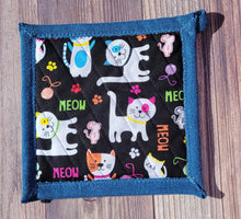 Load image into Gallery viewer, Pot Holders - Cats!