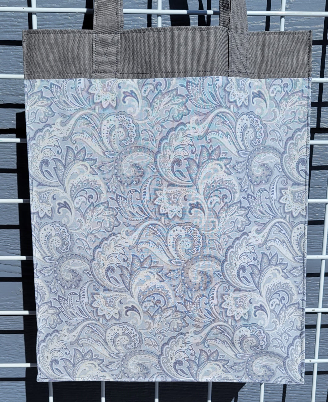Large Market Tote with Pocket - Grey Paisley