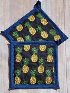 Pot Holders - Pineapples