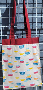 Large Market Tote with Pocket - Casserole Dishes