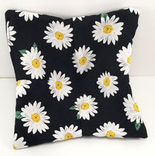 Load image into Gallery viewer, Bowl Cozies - Daisies